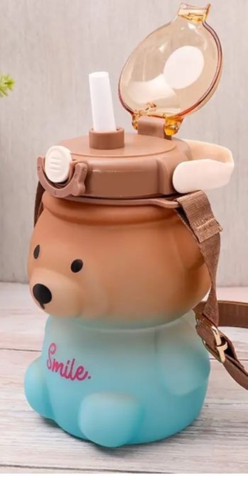 Бутилка за вода.Мечо