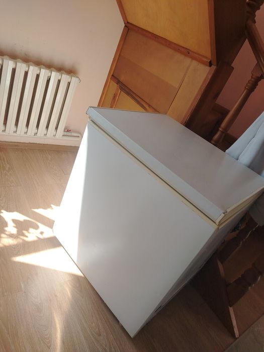 Продам Морозильник