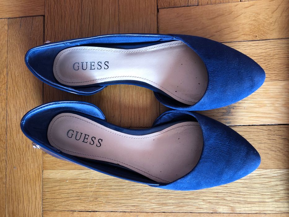 Обувки GUESS пантофки