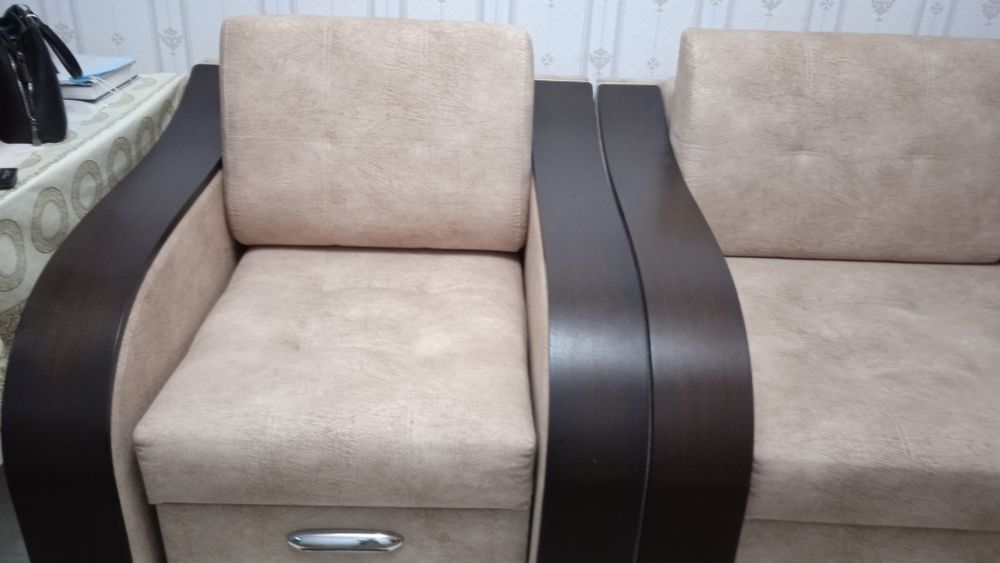 Продам раздвижной диван