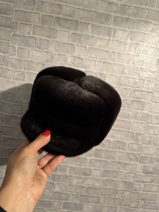 Продам натуральныеи  шапки