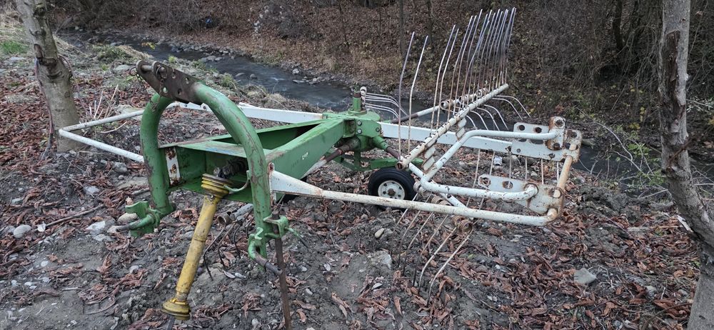 Grebla de adunat KUHN GA 280