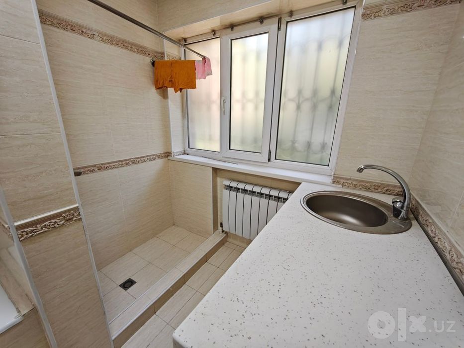 Дархан офисы 14м² 25м² вдоль дороги рядом с метро Хамида Олимжана