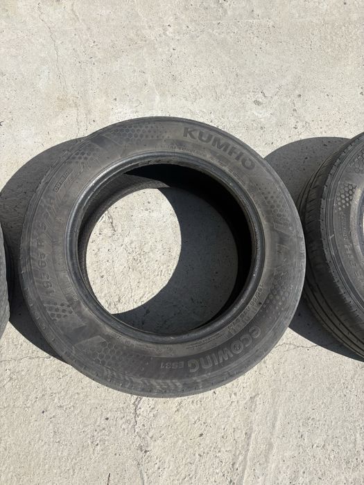 Продам шины 195/65/15