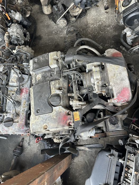 mercedes-benz  Мерседес двигатель