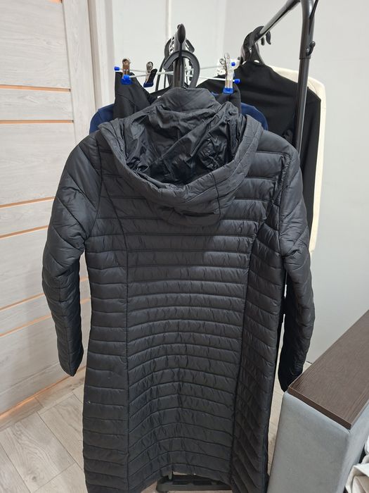 Продам женскую куртку