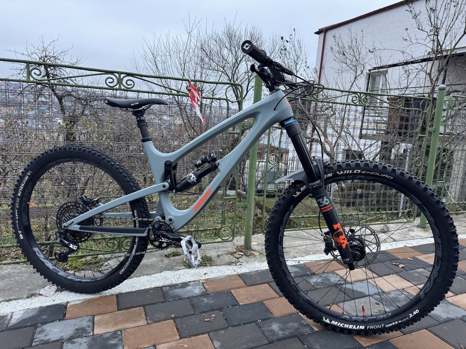 Vand bicicleta enduro diamondback mission 2 carbon