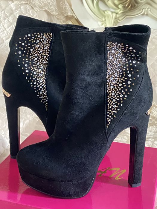 Обуви новые и б/у( 1-2р одевала)