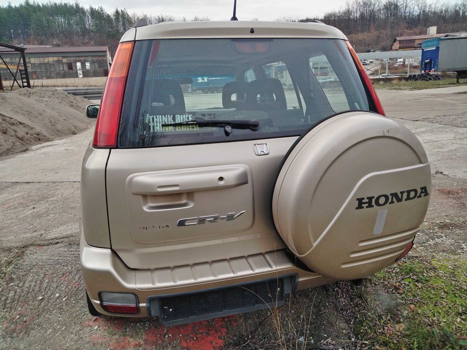 Honda CR-V 1-ген. 2.0i 147к.с. На Части