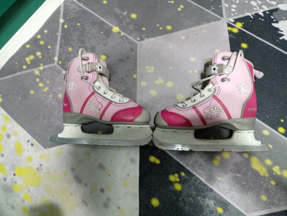 Продам коньки для девочек размер 32