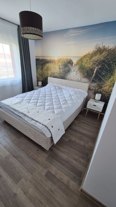 Apartament 4 camere de închiriat