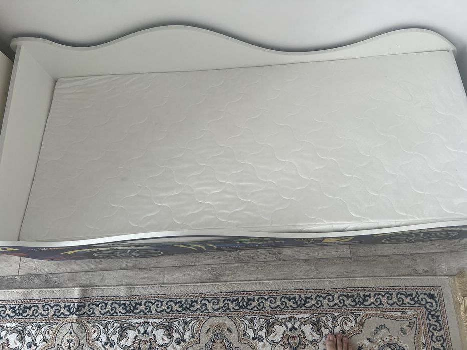 детская кровать машинка