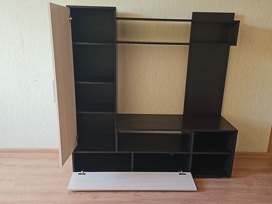 Стенка в зал в идеальном состоянии