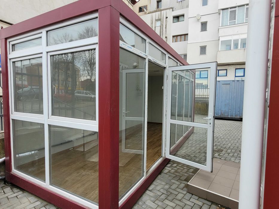 Vand container comercial 6x2,4 m locatie Podu Iloaiei-piata