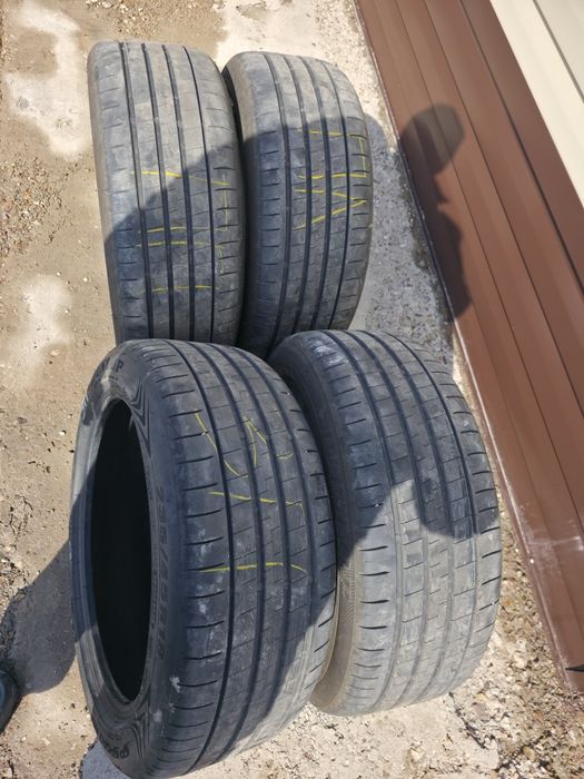 235/45 R18 DUNLOP