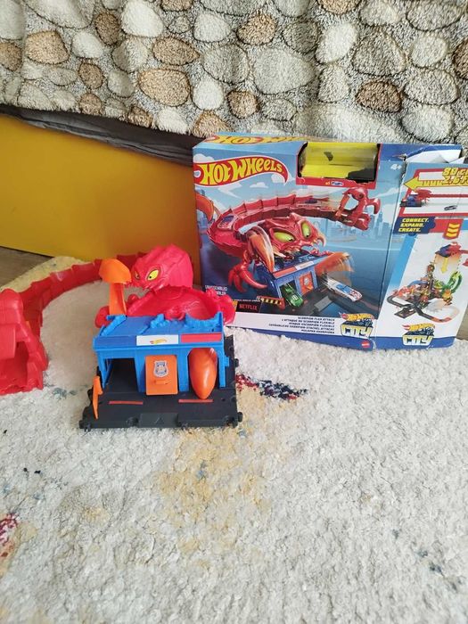 Писти  Hot Wheels