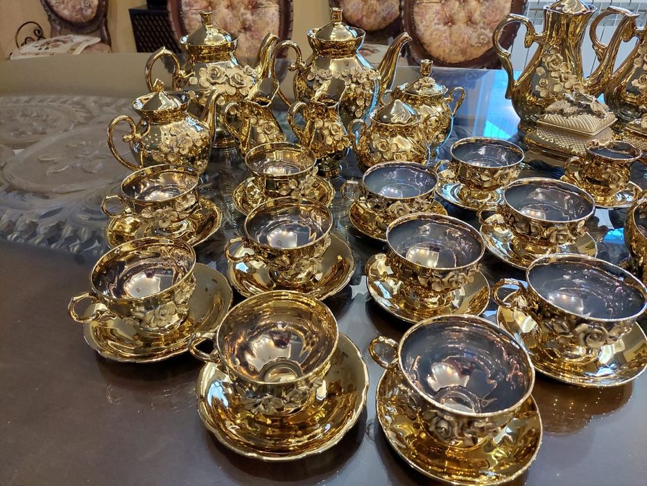 Сервис на 11 персон