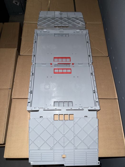 Lada - Cutie Plastic