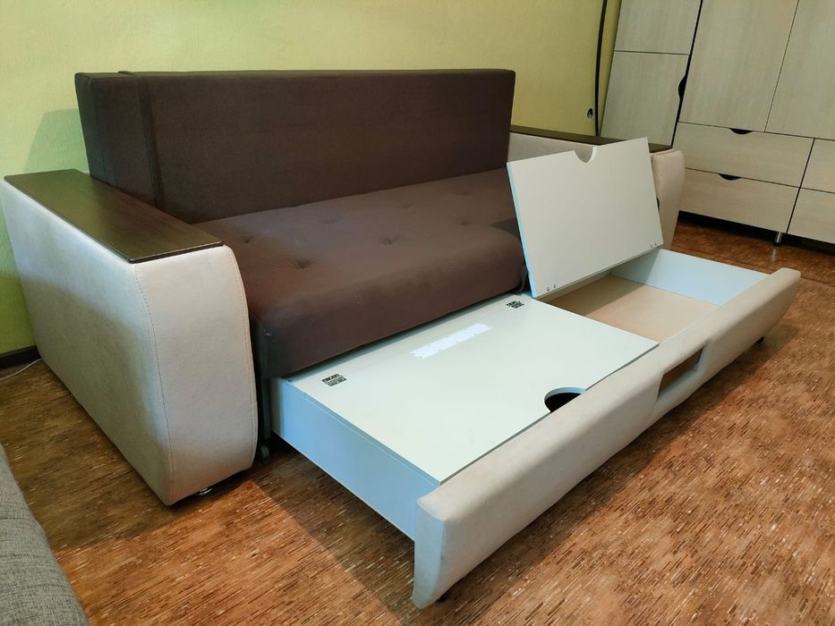 Продам диван б/у в отличном состоянии