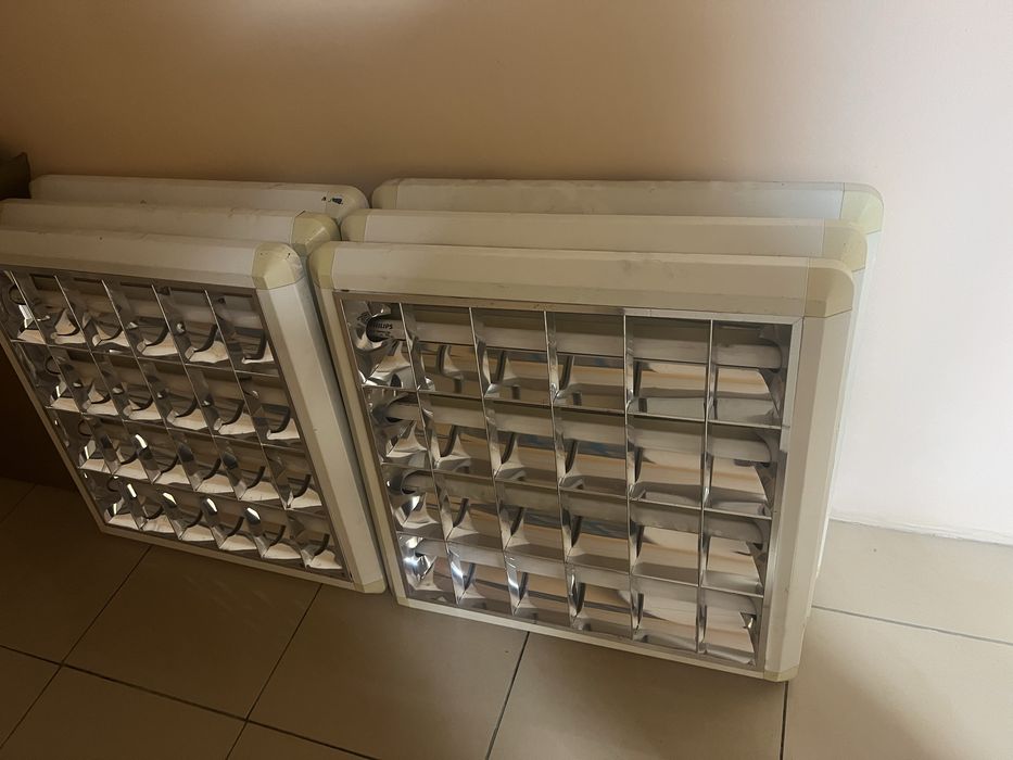 Светильники люминисцентные 6 шт