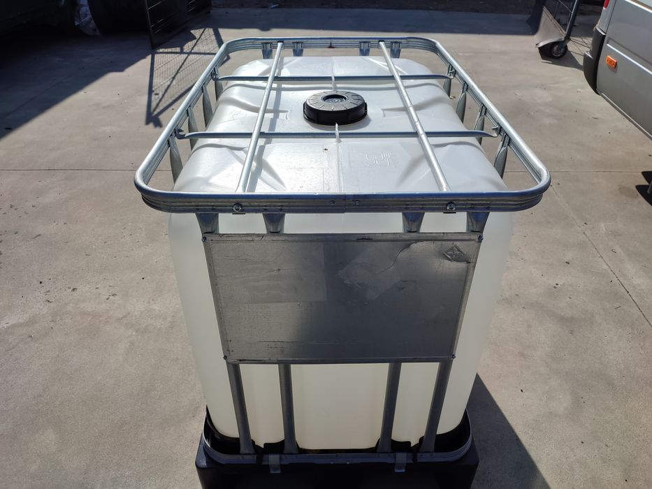 Butoi, bazin, IBC 650 litri, 600 litri, palet plastic, lemn, ca NOU!