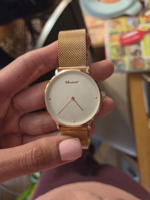 Дамски златен часовник