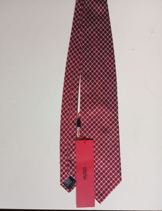 Уникални вратовръзки:Prada,Dior,Boss, Pierre Cardin, Calvin Clein,Zara