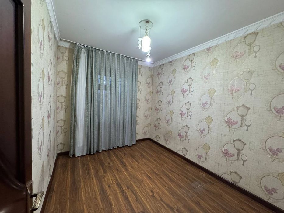 Госпитальный Базар 5/7/9 улучшенка 4 спальни