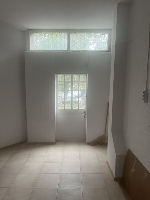 Дава се под наем Магазин в Пловдив, Тракия - 100 кв.м за 663 € - Снимка #4