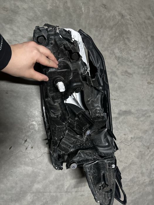 Фара правая камри 80