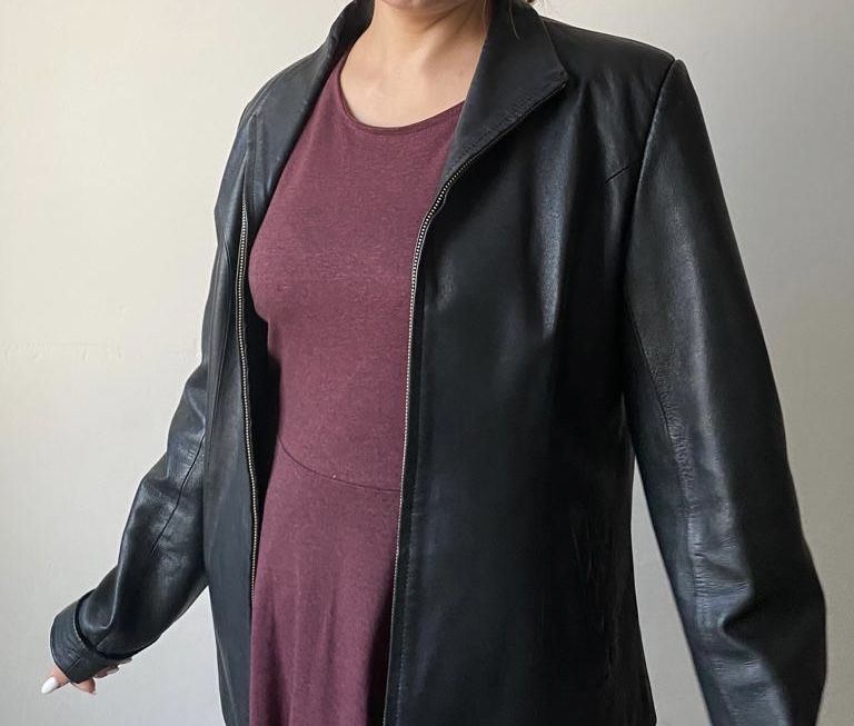 Кожаная куртка продам