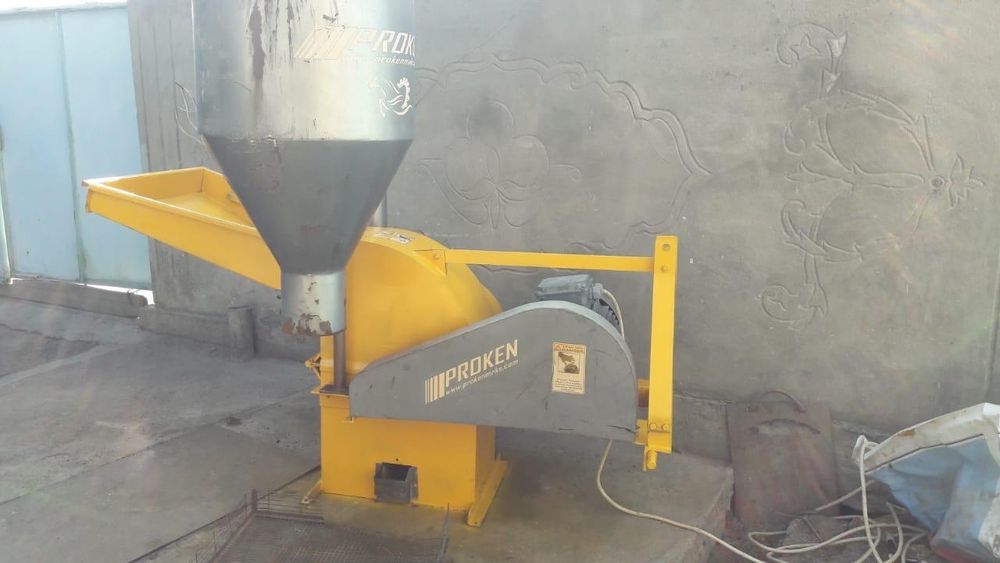 Кормоизмельчитель Дробилка