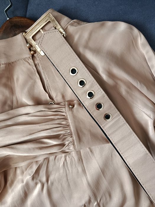 Короткое женское платье