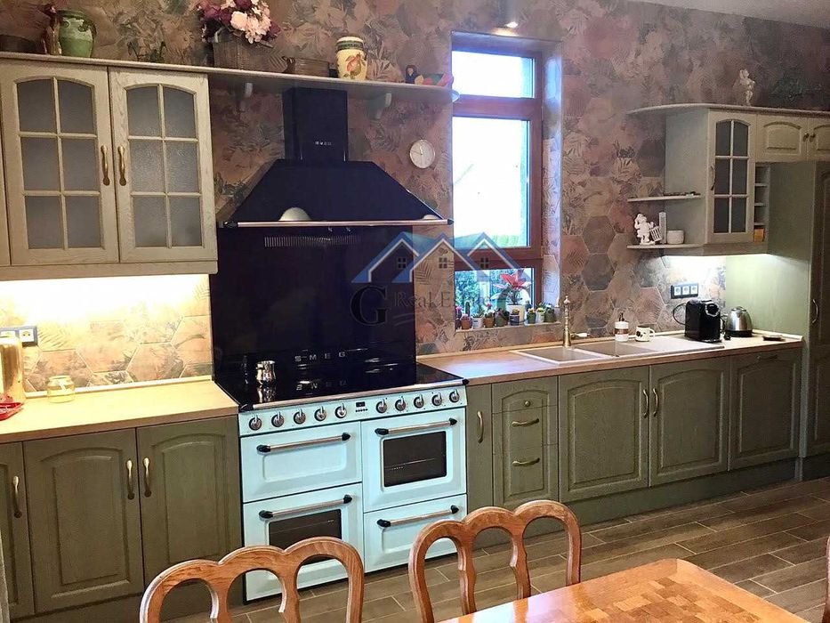 Продава се Къща в с. Приселци, Област Варна - 240 кв.м за 1113 €/кв.м - Снимка #2