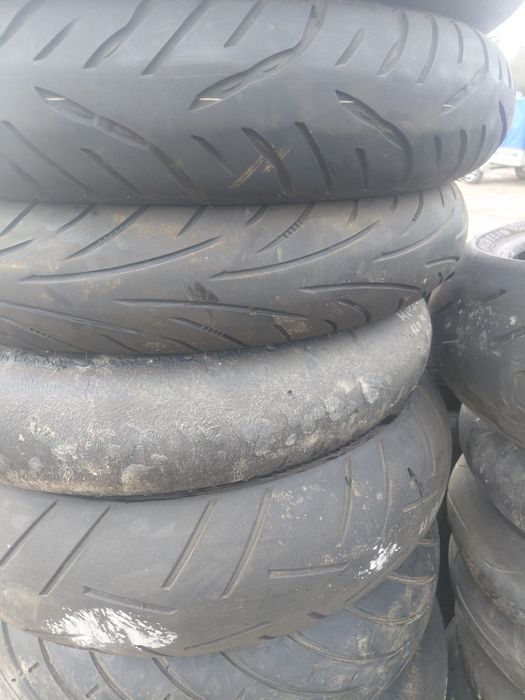 Моторни 70 броя гуми. На ЕДРО