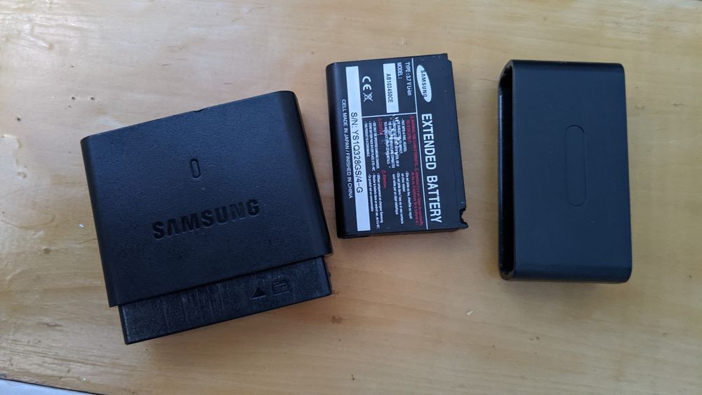 Vand telefoane vechi