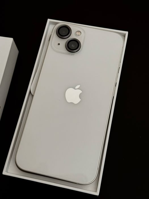 iPhone 13 белый 128гб