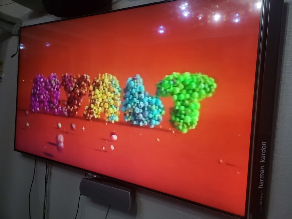 Продам телевизор LG harman kardon