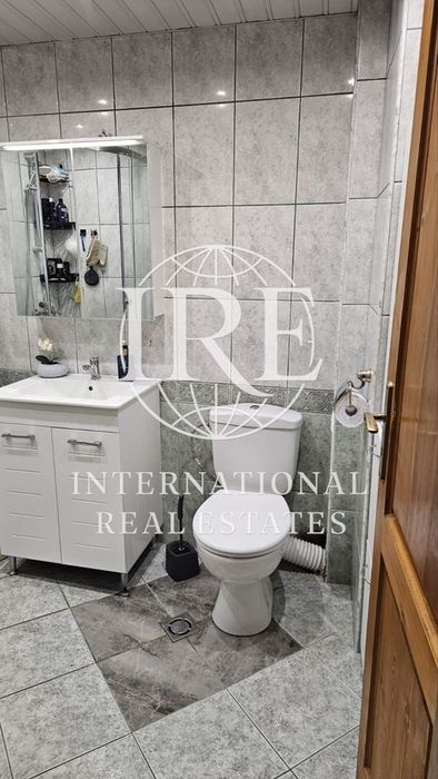 Обзаведен 4-стаен апартамент с камина !