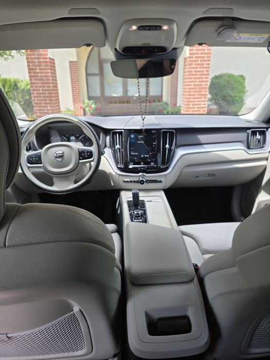 VOLVO XC 60 B4 2020 DIESEL Mild Hybrid AWD  Business Executive