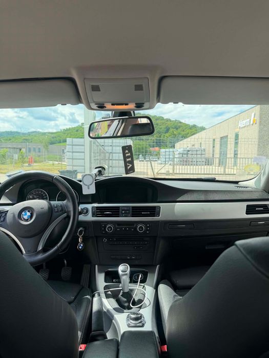 BMW 3 Series 2011 — imagine 5