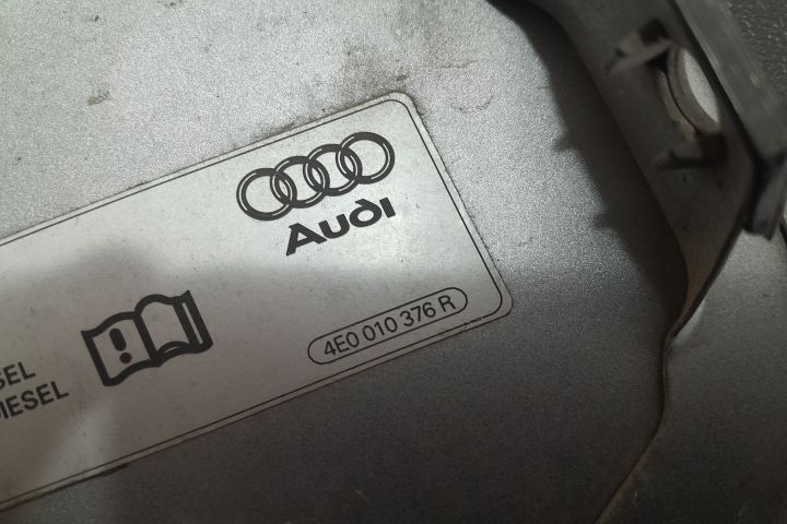 Usita rezervor 4E0010376R 4E0010376R Audi A4 B7
