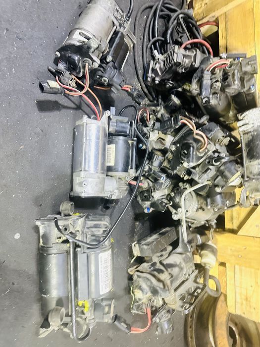 Компрессор пневмоподвески возвратный авторазбор мерседес бу оригинал