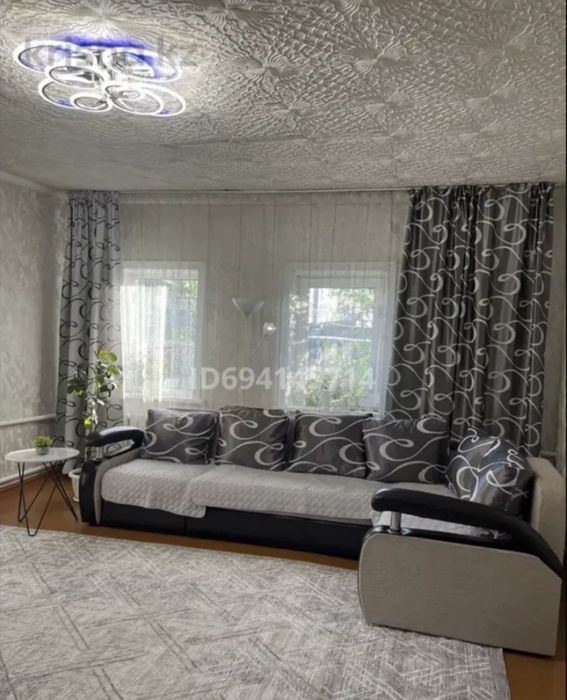 Продам дом в Рабочем поселке с водой