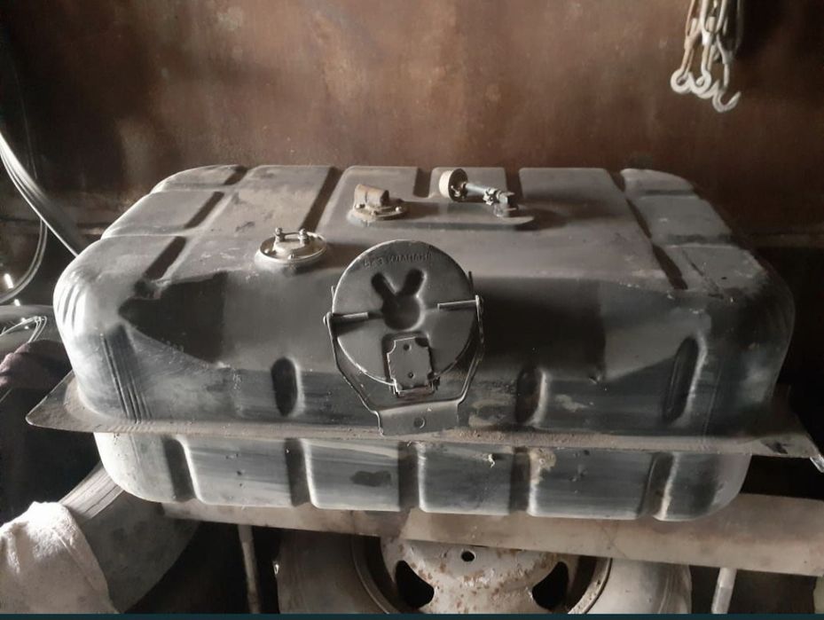 Бензобак сатылады , топливный бак