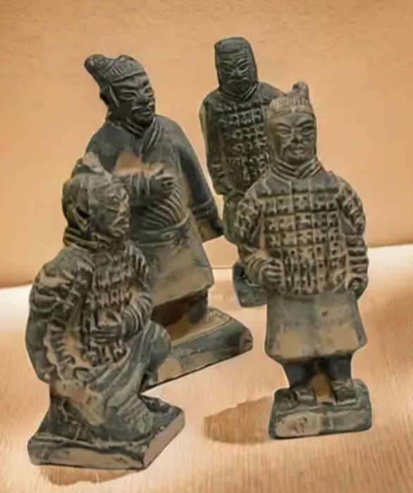 Soldati din teracota