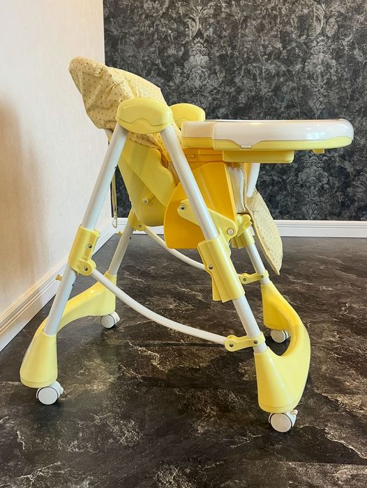 Детский стульчик для кормления (б/у)