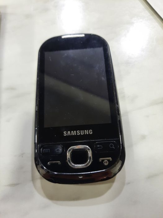 Продаю свой телефон Samsung GT-i5503