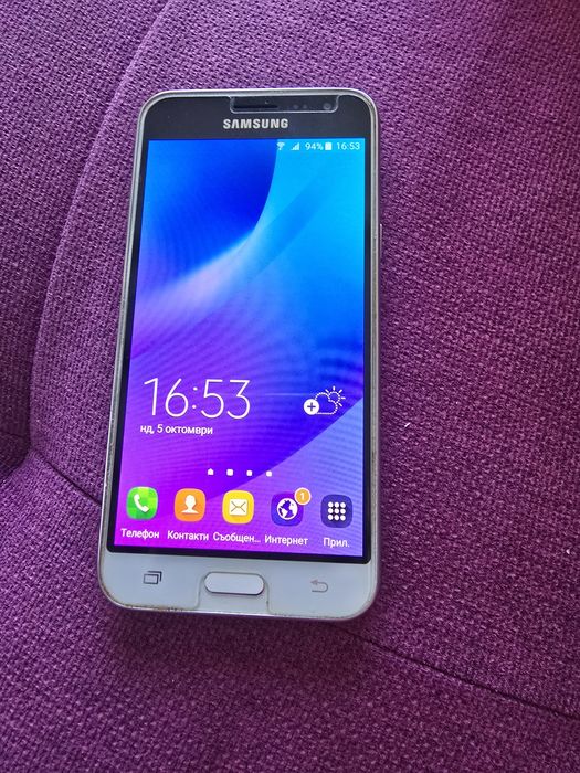 Samsung j3 работещт много запазен