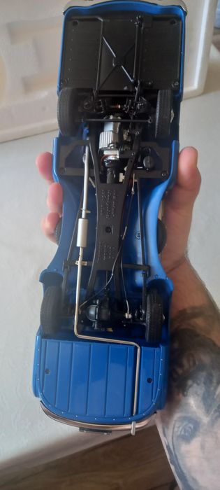 CMC Mercedes Benz  Renntransporter 1:18